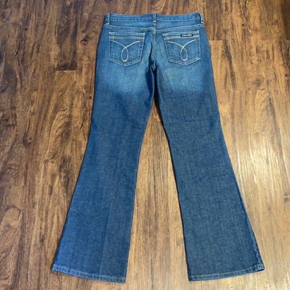 Calvin Klein Flare Fit Faded Design Jeans 99% Cotton - Picture 10 of 16